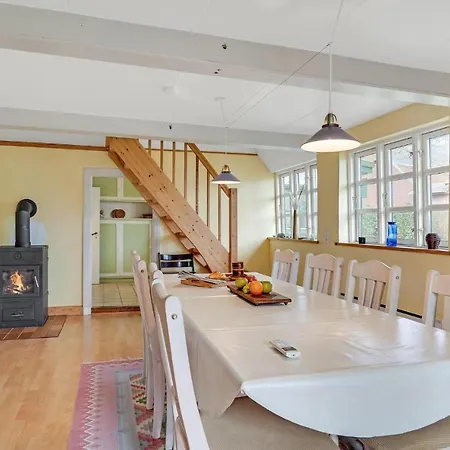 Casa de Férias Three-bedroom In Tranekar Tranekær