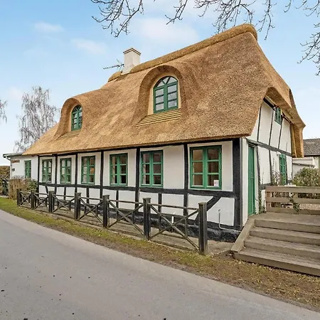 Three-bedroom In Tranekar Prázdninový dům Tranekær